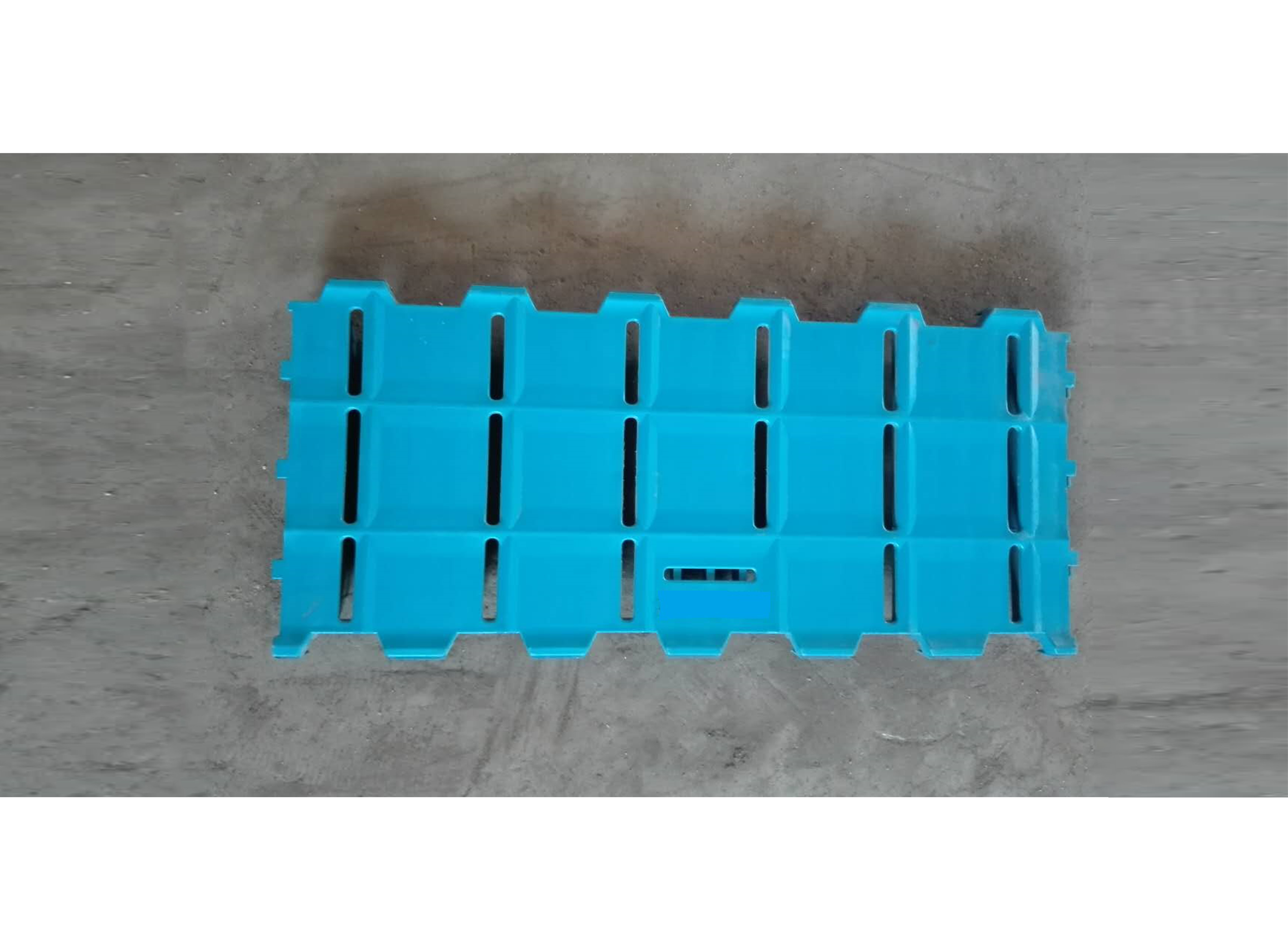 Heavy duty plastic fecal leakage board